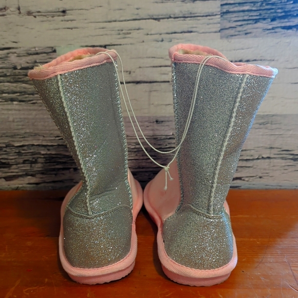 Harper Canyon Girls Pink Silver Pull On Faux Fur Lined Boots - Picture 3 of 6